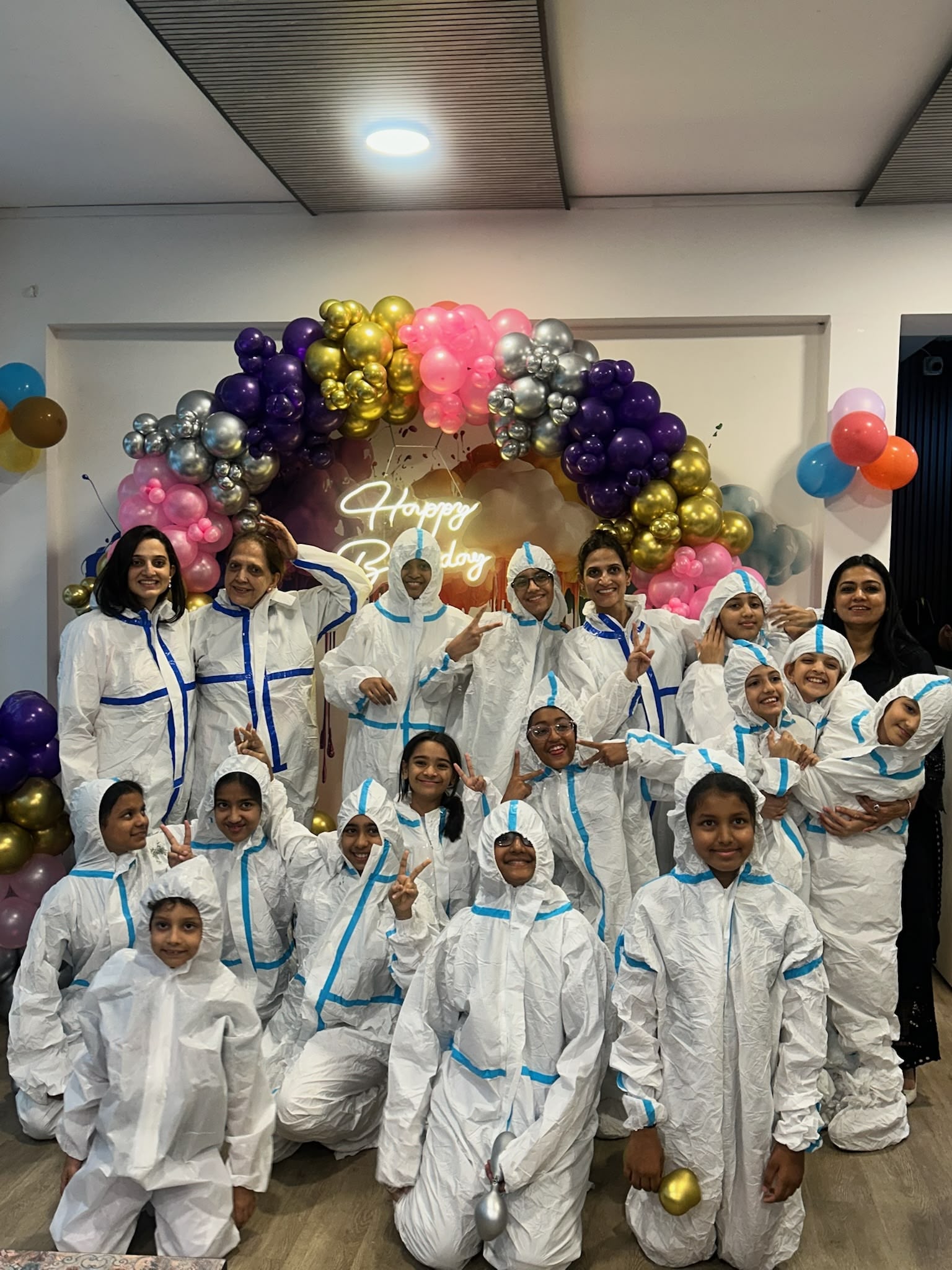 Kids celebrating a birthday party at Splashit